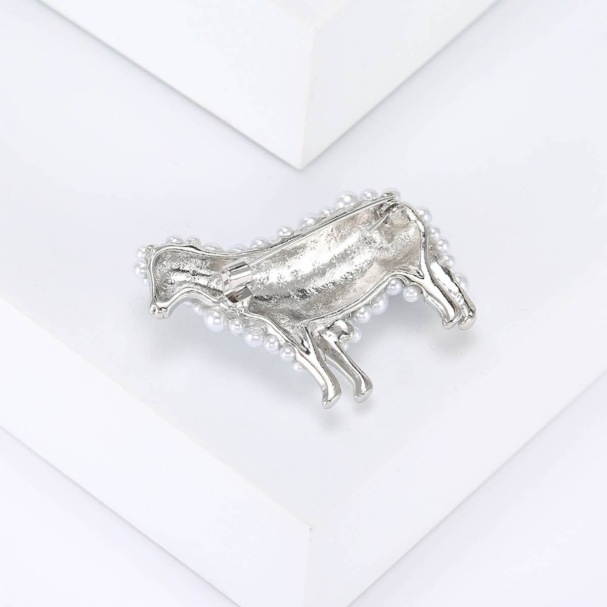 Pearl Sheep Brooches, Elegant Lamb Animal Pin