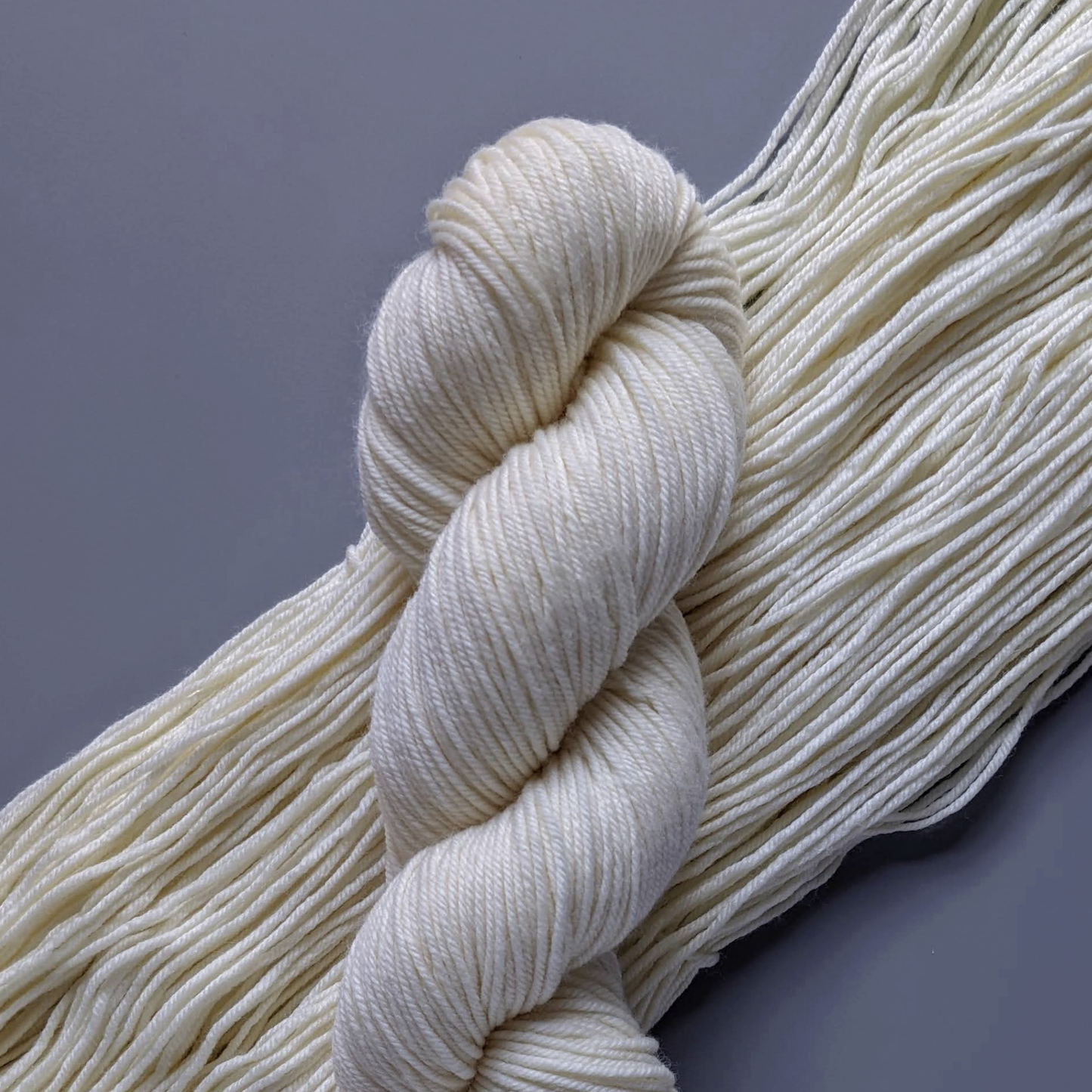DK yarn - 100% Superwash Merino