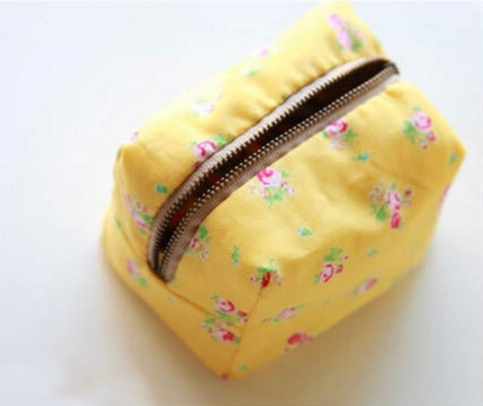 🧵✨ BEGINNER SEWING CLASS – BOX BAG WORKSHOP!