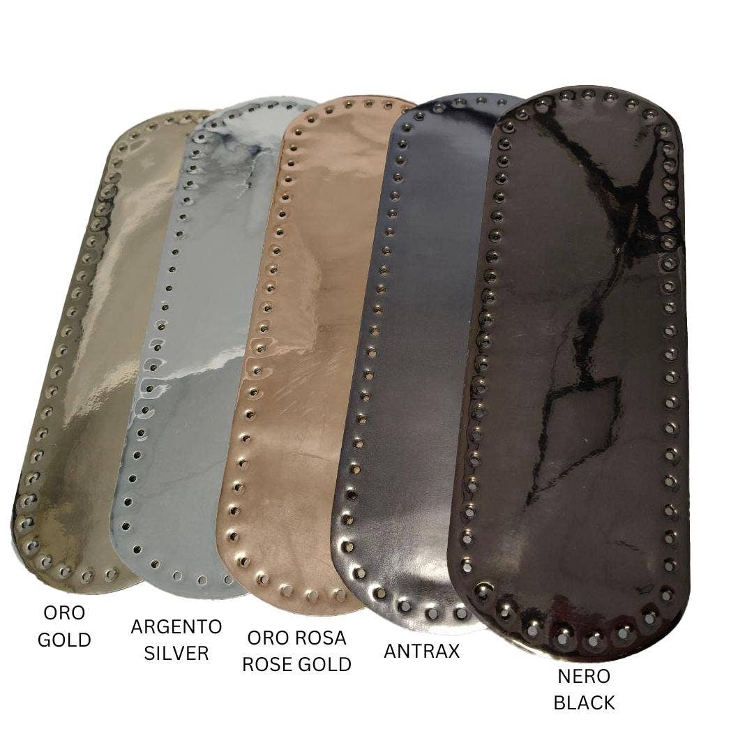Mirrored bases for crochet bags