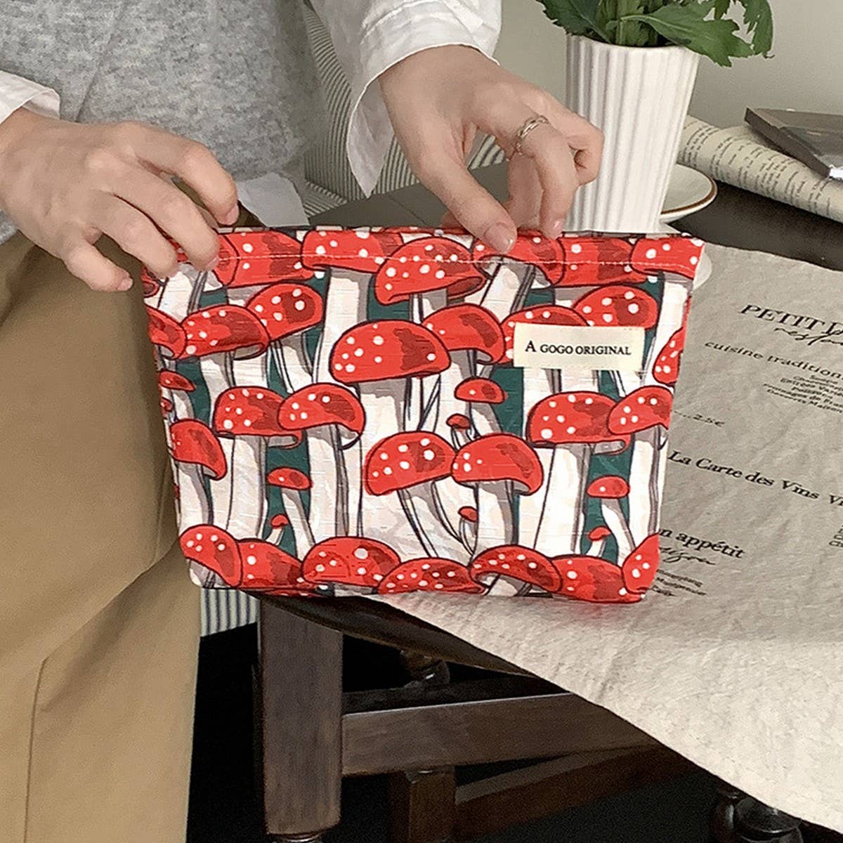 Cute Mushroom Cosmetic Bag Travel Wash Pouch_CUAB00665