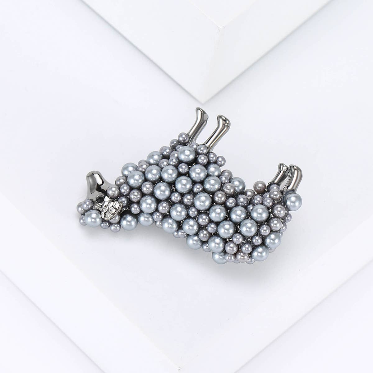 Pearl Sheep Brooches, Elegant Lamb Animal Pin