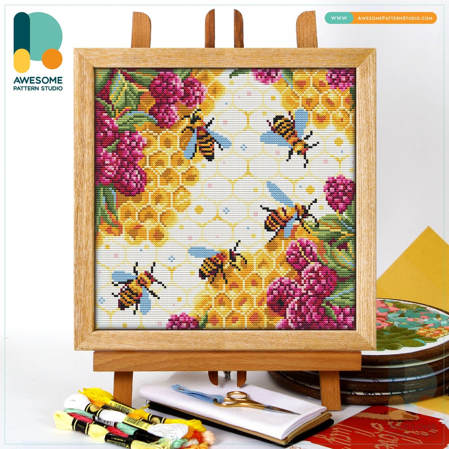CS2607-1 Honey Flowers Bees, Counted Cross Stitch Kit