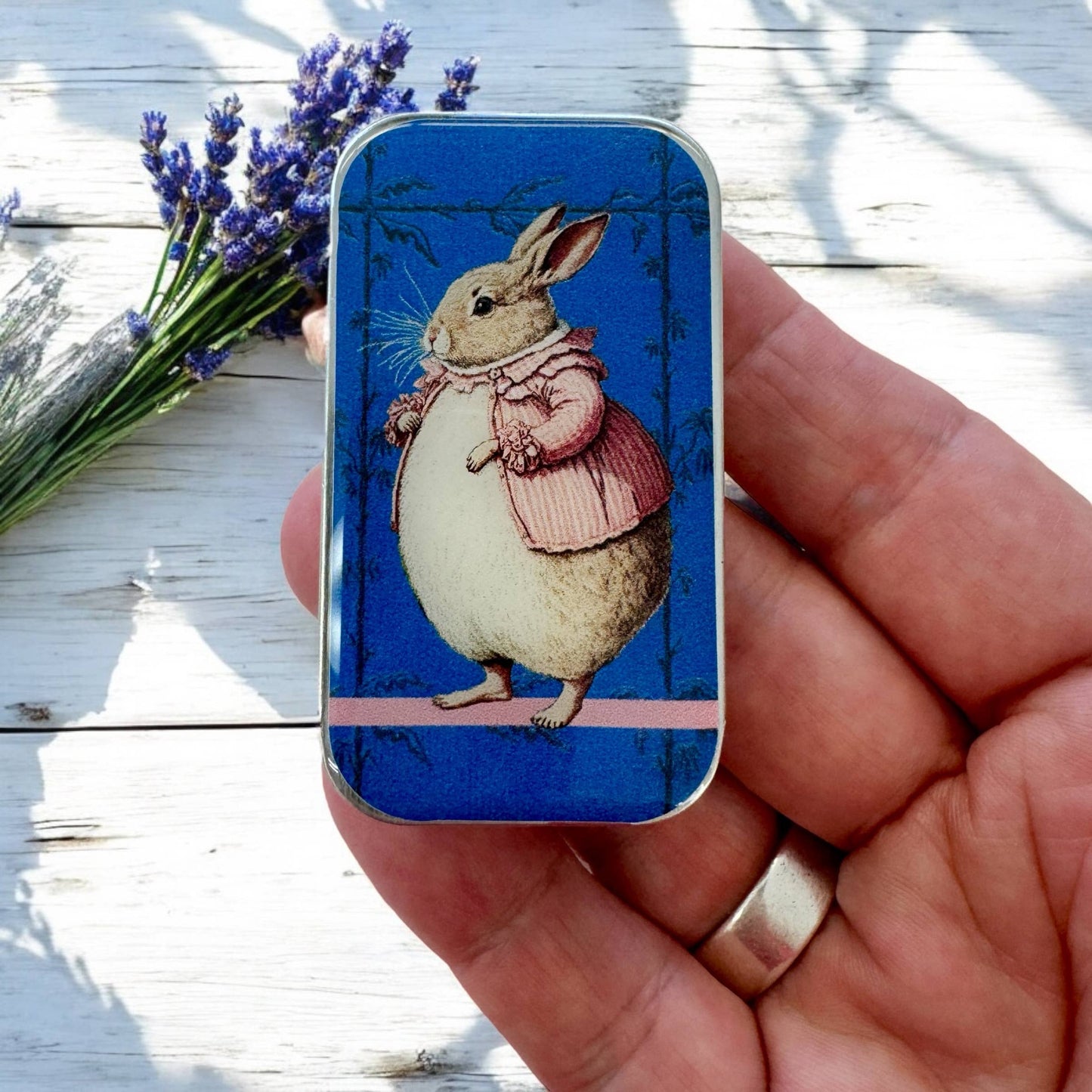 Lady Bunbury, Bunny Notions Tin