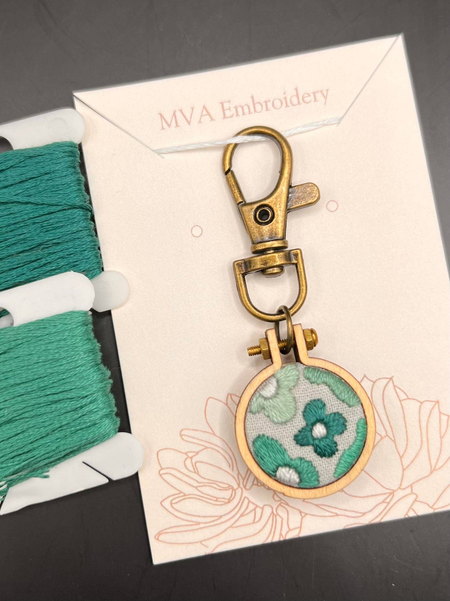 Mini Embroidery Groovy Flowers Keychain