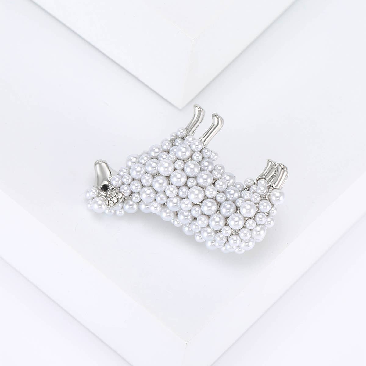 Pearl Sheep Brooches, Elegant Lamb Animal Pin