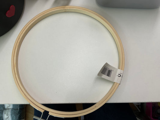 DMC EMBROIDERY HOOP