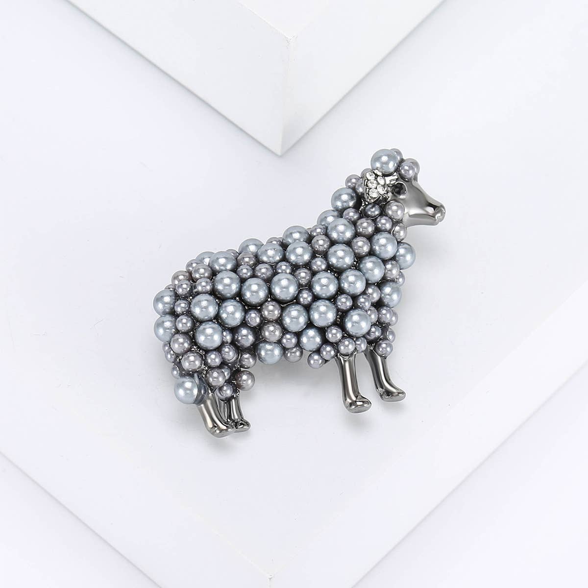 Pearl Sheep Brooches, Elegant Lamb Animal Pin