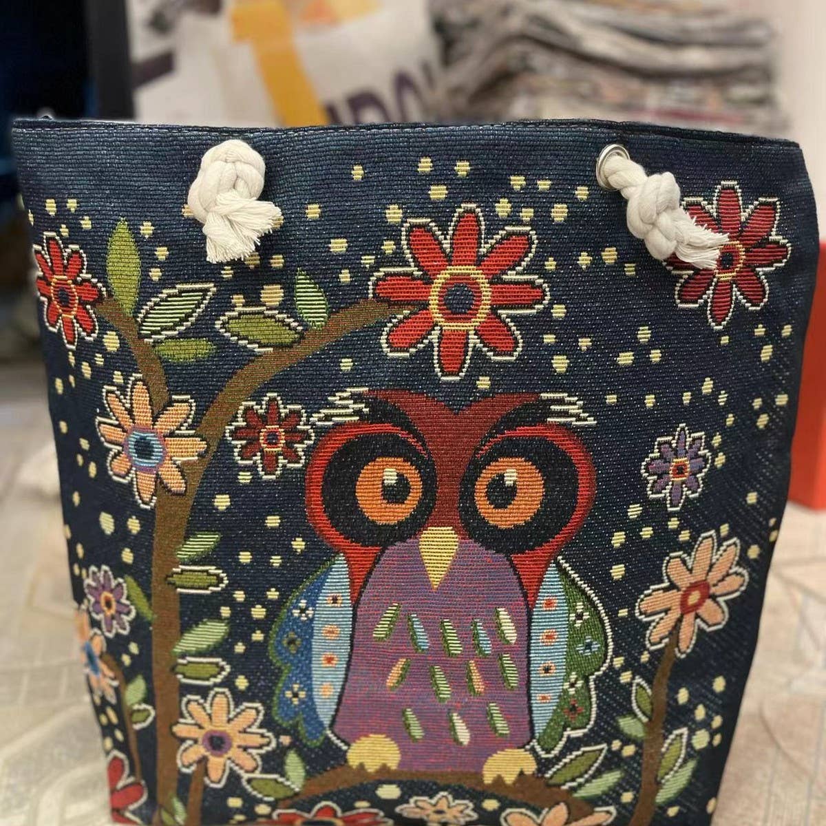VINTAGE ANIMAL EMBROIDERED CANVAS TOTE BAG_CWAB1679