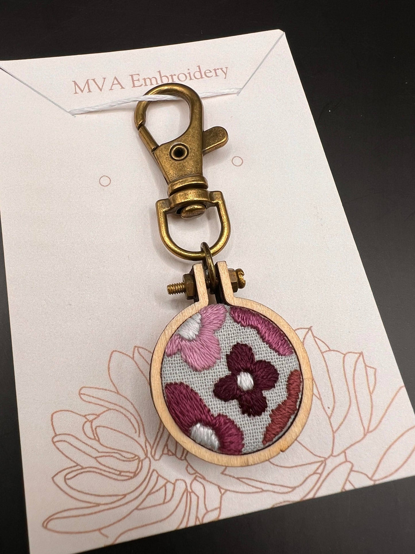 Mini Embroidery Groovy Flowers Keychain