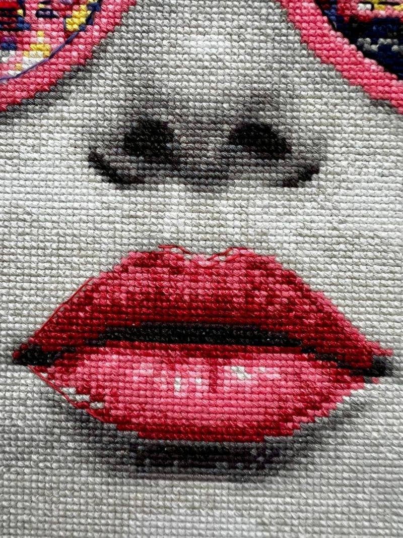 RIOLIS Cross Stitch Kit Big City Rhythm 2331 Urban Woman