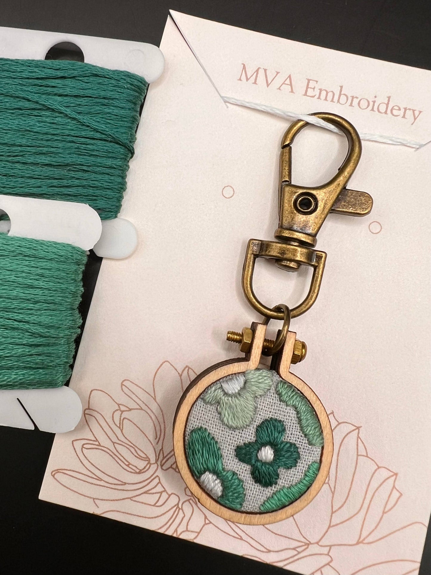 Mini Embroidery Groovy Flowers Keychain