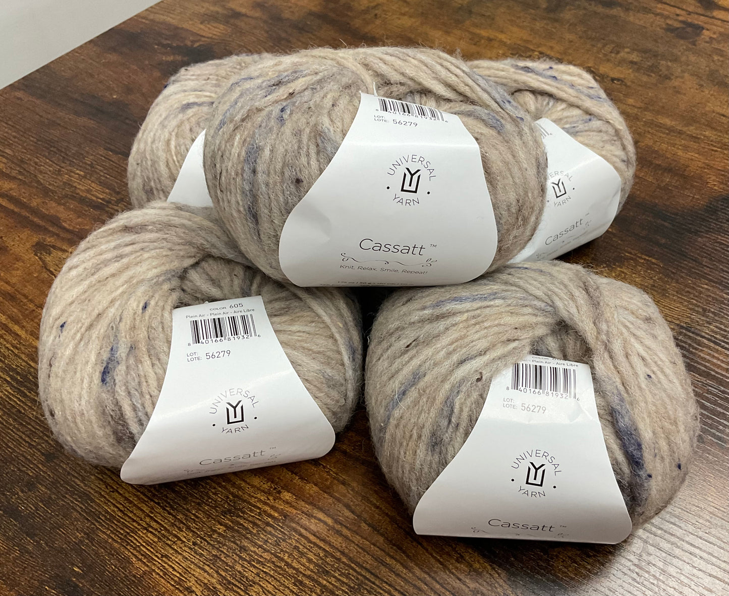 Universal Cassatt Yarn