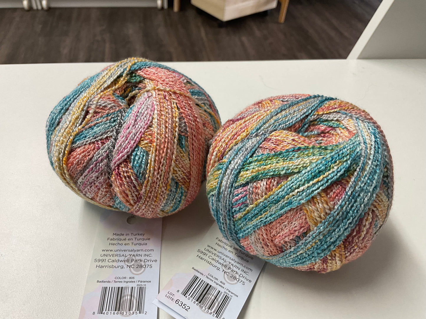 Universal Yarn Bamboo Pop Sock