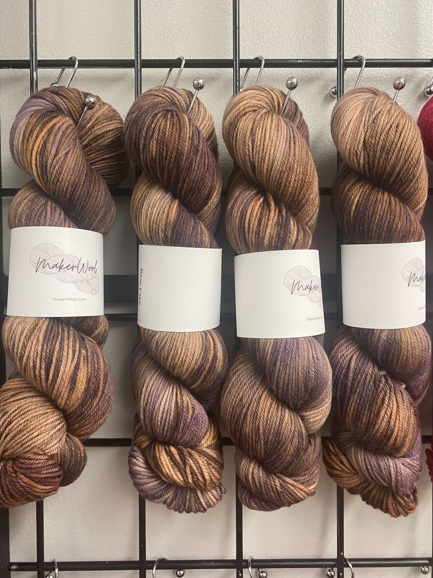 Maker Wool- Dk Yarn-100% Superwash Merino