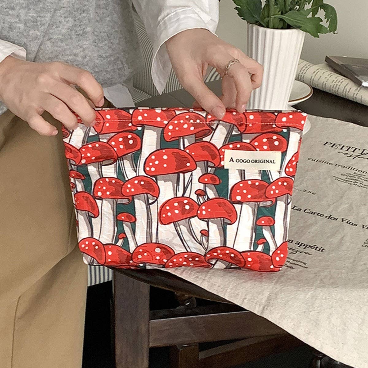 Cute Mushroom Cosmetic Bag Travel Wash Pouch_CUAB00665